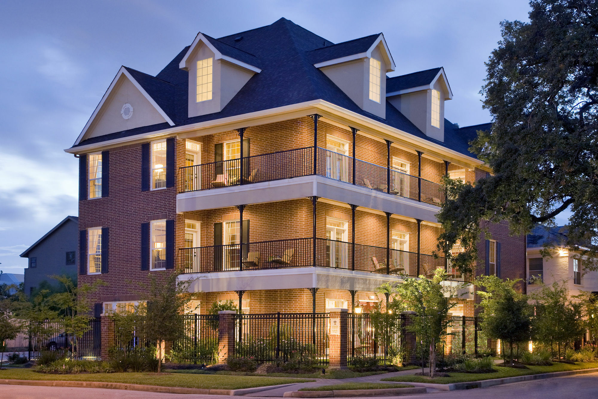 La Maison In Midtown An Urban B&B Houston Exterior photo